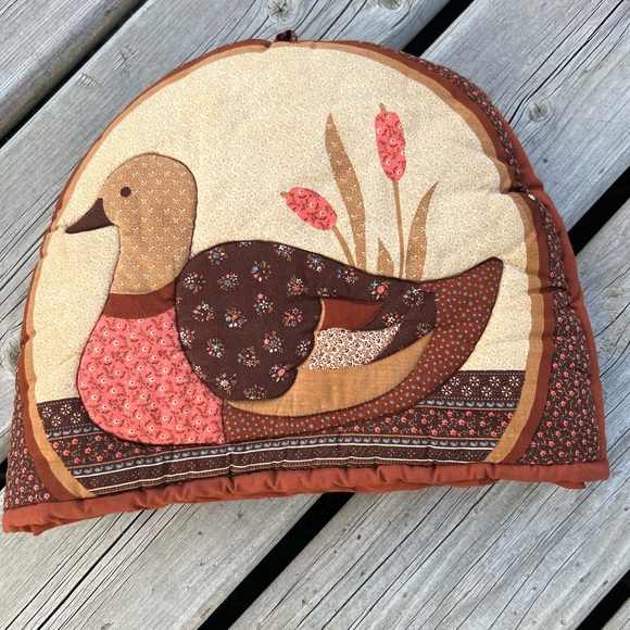 Other - 🎈Add on! Free! Vintage Quilted Cozy